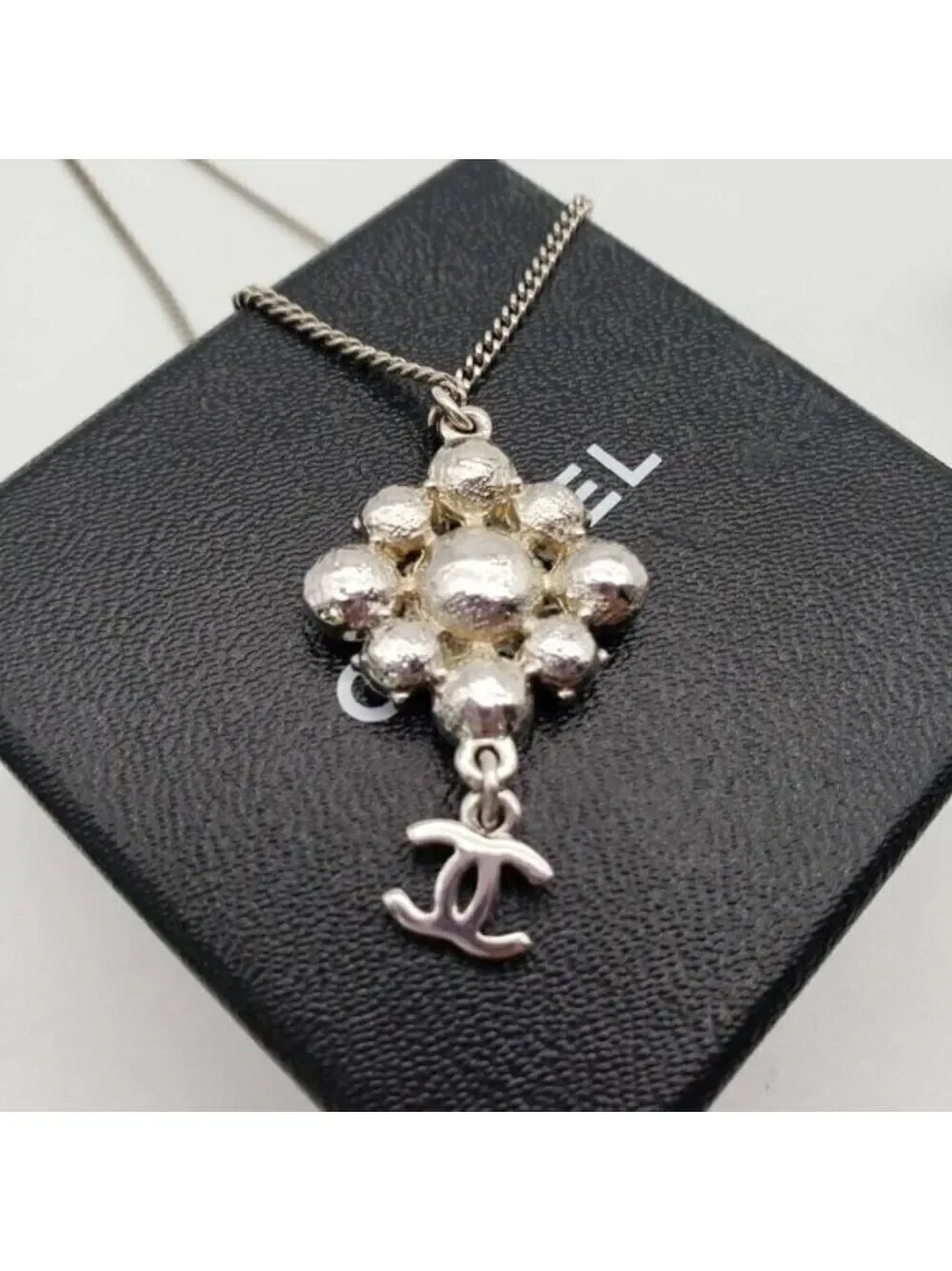 Authentic CHANEL CC with stone Necklace Silver Color 480-050522